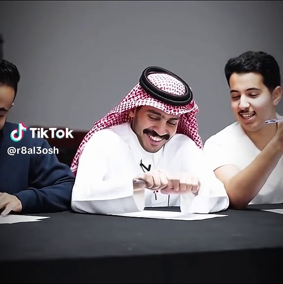 عزوز واو - فيديو R8 وR8 Esport | عزوز_واو