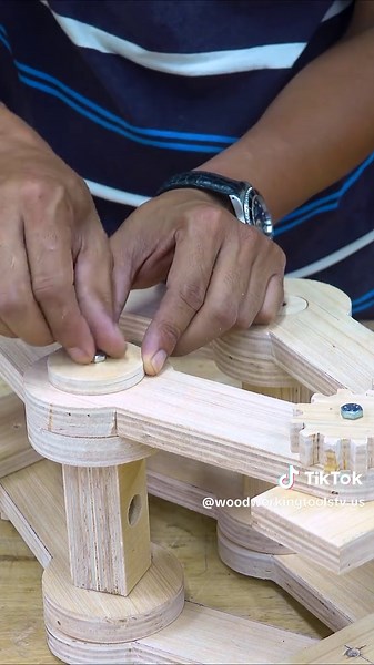 Essential Woodworking Tips for Building a Lifting Table