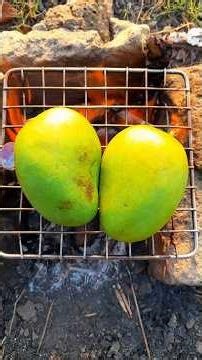🔥 Smoky Aam Panna 🥭 made on wood fire 🍋 || আম পোড়া শরবত 🍋🥭🔥 #shorts