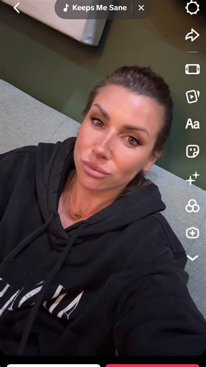 A lot of men aren’t “needy.” They’re touch-starved. For most men, physical touch isn’t about sex — it’s how your nervous system feels loved, wanted, and connected. But here’s the truth Christian therapists teach: Her body is hers, and intimacy only works when it’s mutual, safe, and chosen, not pressured. So what do you do when she’s not feeling touch? • Don’t take it as rejection — her “no” is usually stress, overwhelm, or emotional disconnection, not “I don’t want you.” • Communicate clearly: “