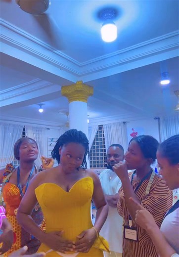 Carols Couture Masterclass: Work and Happiness in Fashion