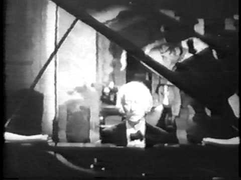 Ignacy Jan Paderewski plays Beethoven's Moonlight Sonata(Actual video)