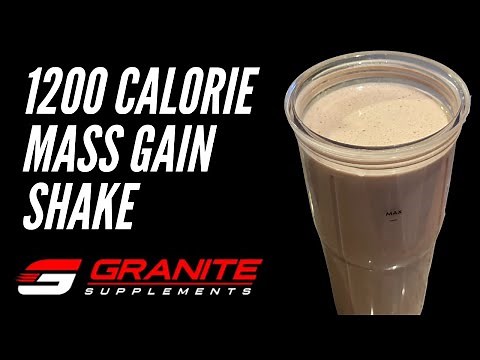 Easy Homemade Mass Gainer Shake (Muscle Building Smoothie)