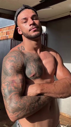 #capcut #capcutpioneer cómo crear foto con tatuajes usando Chat GPT,solicitar diseño de tatuaje a Chat GPT,tatuaje Chat GPT carolina,hacer fotos con tatuajes digitales,hacer foto de tatuaje con Chat GPT,crear tatuaje en foto con ChatGPT,diseñar tatuaje en foto con IA,editar tatuajes en fotos paso a paso,hacer foto de tatuaje en los ojos,crear tatuaje de Géminis en foto,tatuaje de Géminis estilo Brasil,texto de tatuaje de Géminis para foto,agregar tatuajes falsos en fotos fácil,tatuaje diseño Cha
