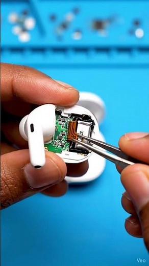 How to Repair Wireless Earbuds That Won’t Work or Connect