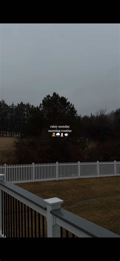 Fall-Inspired Rainy Monday Morning Routine