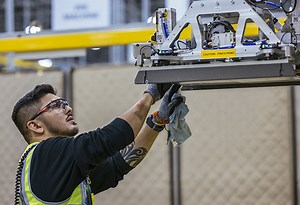 Amazon Apprenticeship Program Upskills Workers for Robotics Careers