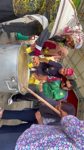 06 Mac 2026 Alhamdulillah, program Agihan Bubur Lambuk anjuran KRT Sungai Terap Kolaborasi bersama PERKIM Batu Gajah telah berjaya dilaksanakan dengan lancar. Program ini mendapat sambutan yang amat menggalakkan daripada masyarakat setempat. Sebanyak 600 pek bubur lambuk telah berjaya diagihkan kepada penduduk Kampung Sungai Terap serta komuniti berhampiran sebagai tanda kebersamaan dan semangat kejiranan dalam menyambut keberkatan bulan Ramadan. Setinggi-tinggi penghargaan dan terima kasih diuc