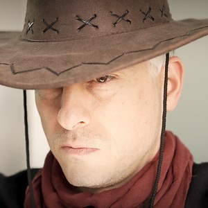 42 reactions · 7 comments | Il y a pile-poil 8 ans, nous nous lancions dans une aventure complètement dingue, celle de CODE41  Alors pour marquer le coup, nous vous avons concocté une surprise de taille : une précommande flash ANOMALY-01 Collector Edition ⚡ Ferez-vous partie des chanceux de cette édition très très spéciale ?  N'attendez pas : https://code41.com/fr/projects/anomaly/anomaly-collector  | CODE41 Watches | Facebook