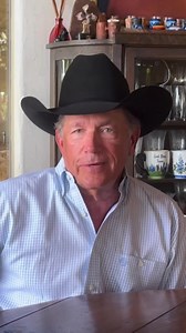 331K views · 27K reactions | End of an era. And it doesn’t get any bigger than the King Of Country Music sending off The King Of The Voice ️ George Strait Blake Shelton The Voice #georgestrait #countrymusic #blakeshelton #thevoice | The Big Time with Whitney Allen | Facebook