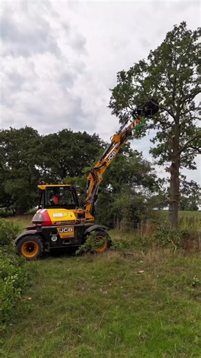 Whose counting down to Summer already 😁? #jcb #jcblove #Construction #summer #excavators @UTV Products @JCB @Steelwrist
