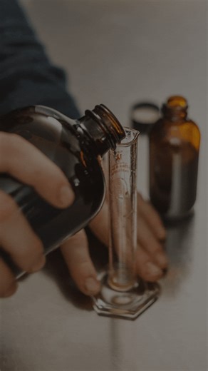 Whether you’re just getting started on your plant path or you’ve been digging roots and seeing clients for years, it can be tough to know exactly what you need to do to reach that next level on your plant path. 🟢 What do you focus on in your studies so you’re not totally overwhelmed? 🟢 How do you overcome the obstacles you’re sure to face? 🟢 Which practices do you put in place to level up your skills? 🟢 How do you build both your confidence and your competence as an herbalist? Moving from be