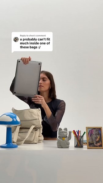 What's Inside My Desigual Voyager Bag?