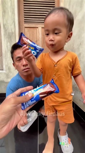 Papah tami gendong alvarizky pada mau kemana ya? #shorts