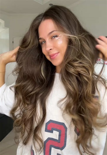 How to Curl Long Hair: Step-by-Step Tutorial