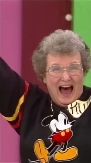 Sweet contestant makes Hole In One history on #ThePriceIsRight ⛳
