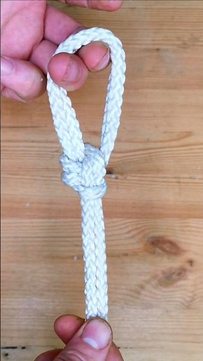 How to Tie a Rescue Knot in 15 Seconds #Survival #Safety #Knots #Hiking #Climbing