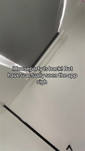 It’s actually completely different 😭#fyp #houseparty #viral #trending | house party app