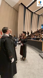 A Neumann János Egyetem több száz végzőse dobta magasba sapkáját. Részletek: https://tinyurl.com/4nst95wd | BAON Bács-Kiskun vármegyei Online