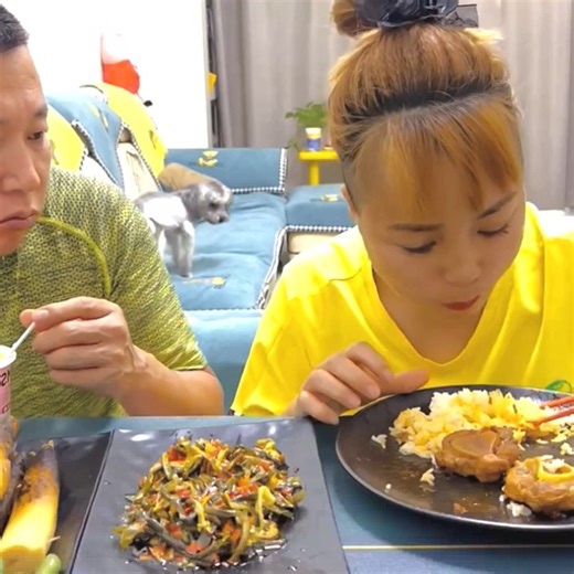 5.2K views · 80 reactions | "Eating like every bite might disappear if we look away! 異" | Redline | Facebook