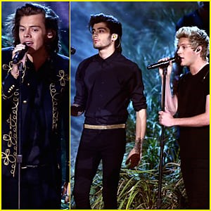 One Direction Gives Us Chills with ‘Night Changes’ Before Winning Artists of the Year at American Music Awards – Watch Here!