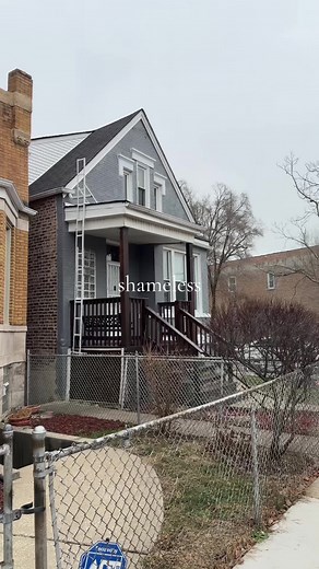 Exploring the Shameless House in Chicago