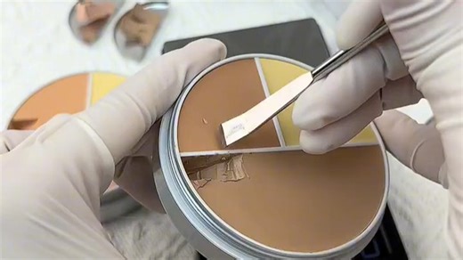 【KRYOLAN明星推荐】德国KRYOLAN三色遮瑕膏｜专业舞台级遮瑕力 轻盈服帖妆感｜40g大容量长效持妆，瑕疵隐形无痕