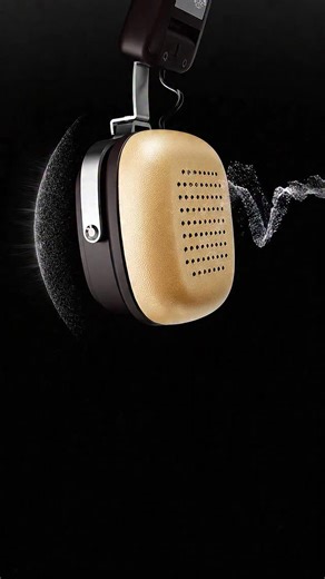 Get into your #MainCharacterEnergy with Audionic’s latest ultra-high-end Hammer 110 Ultra Wireless Headphones with SurroundSense™ enabling you to enjoy your ambient environment and your soundtracks all at once. #MainCharacterEnergy #audionic #SurroundSense #Hammer110 🛒 Tap to Shop: https://audionic.co/products/hammer-110-ultra | Audionic - The Sound Master