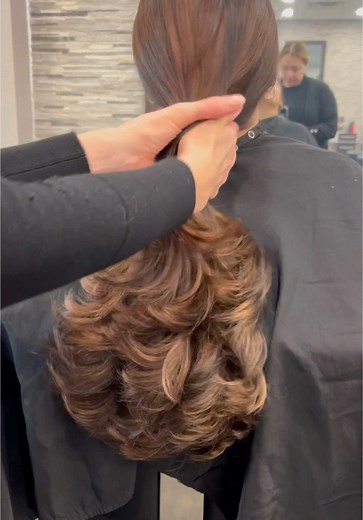Transform Your Look with Iconic 80s Hairstyles
