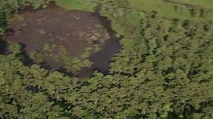 Massive Louisiana sinkhole widening