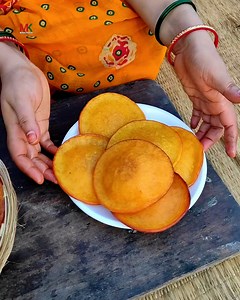 28K views · 250 reactions | সামান্য তেলে পাকোয়ান পিঠা, Pakwan Pitha Recipe by Mehek kitchen Vlog #mehekkitchenvlog #reels #viral #trending | Mehek Kitchen Vlog | Facebook