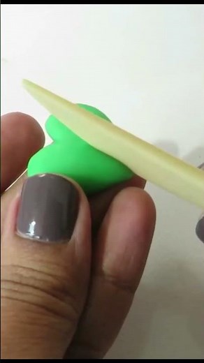 🔴 This Tiny 4-Leaf Clover Might Bring You Luck Today! 🍀✨