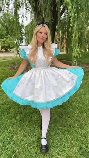 Alice in Wonderland Cosplay: A Princess Transformation