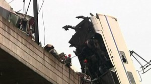 35 Dead In Chinese Train Crash