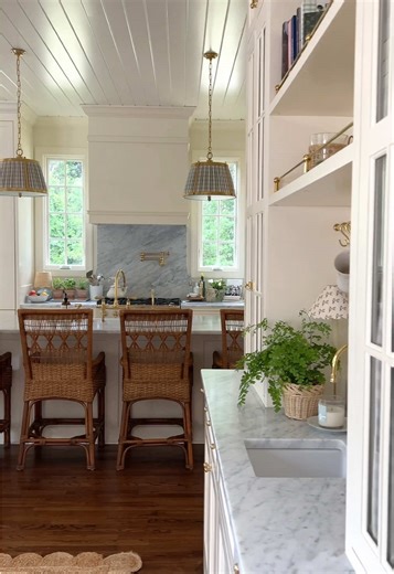 Stylish Counter Stools from Memoire Design Review