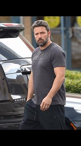 “Ben Affleck didn’t make the ‘sexiest men’ list — so he showed up like this” 😏🔥 Fresh suit, clean shave, new glow… and fans can’t stop debating his transformation. See the photos of his bold comeback in the comments below 👇📸 | Interesting to know