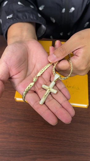 Collar Núvora chapado en oro 14k: calidad real sin gastar miles