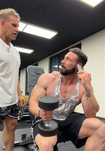 Bro came to help out @Jay Cutler | jay cutler