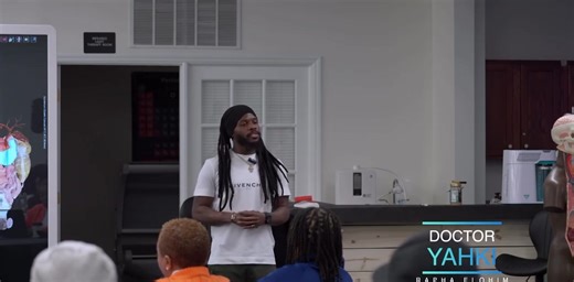 Knowing This Small Part Of The Digestive System Will Truly Change Your Health & Well Being!!! The duodenum is one of the most overlooked gateways in the body. It is the first part of the small intestine, and it is where what leaves the stomach meets bile from the liver and gallbladder and digestive juices from the pancreas. That is why the liver, gallbladder, and pancreas all feed into this one station. This is where absorption begins and where the chemistry of digestion really starts to activat