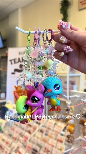 Little pet shop drop ⊹.✮₊⋆they are looking for a new home #trinket #lps #trinketcollection #gugusteahouse #naperville