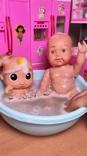 ASMR Toy Unboxing Cocomelon & Boy Bath Set | Satisfying Toy Play