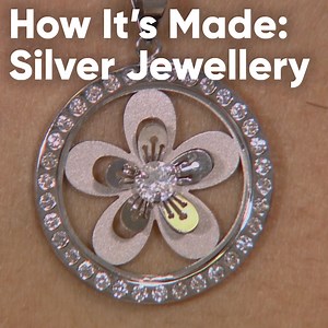 The perfect gift! 💎 | Discovery Channel UK