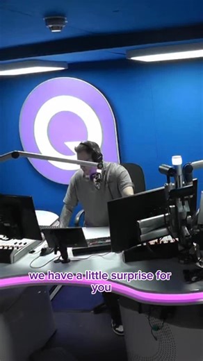 Andrew’s at the wheel ⚽️ #qradio #breakfastshow #radiostation #qradiobreakfast #radio | Q Radio