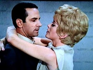 Nice Lady " KAOS " Agent 3 / 3 " Get Smart " 1966