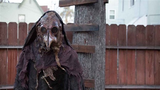 The Watcher | Release Date, Reviews, Cast, and Where to Watch