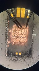 Data recovery from a dead USB flash drive