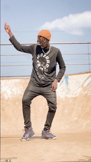 How to Crip Walk - C-Walk Tutorial for Beginners #tonnyrace #dance #youtubeshorts