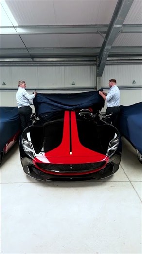 Uncovering A Ferrari Monza SP1 #ferrarimonzasp1 #ferrariicona #carstorage #hypercars