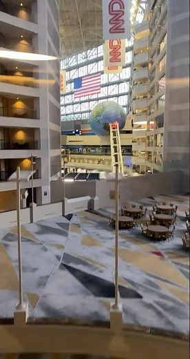 Atlanta’s CNN Center Glass Elevator – A Satisfying Descent
