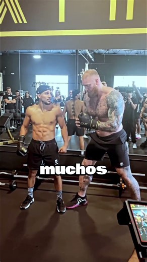 70 kg vs 150 kg… la reacción lo dice todo